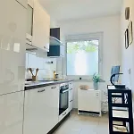 Willkommen Im Neukoellner Kiez 2 * Berlin